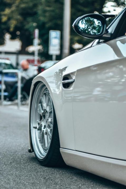 Coupe Q2 con splitter y faldones